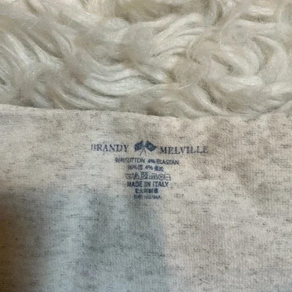 Brandy Melville Off The Shoulder Short Sleeve Heather Gray Crop Top One Size - Picture 2 of 5